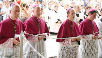réintégration des évêques intégristes