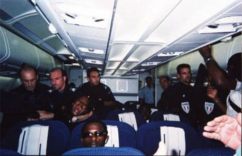 expulsion par avion