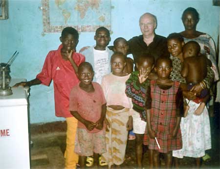 avec jeunes orphelins