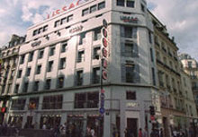 "&agrave; la Ville de Paris"